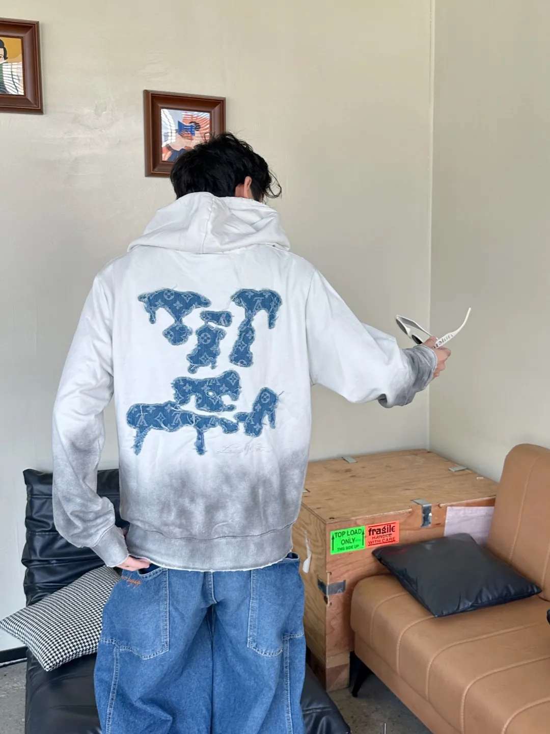 Louis Vuitton/Louis Vuitton cloud denim logo patch embroidery washed hooded sweatshirt